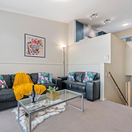 2-Bedroom Apartment With Lake & Mountain View - Beechwood Queenstown Buitenkant foto